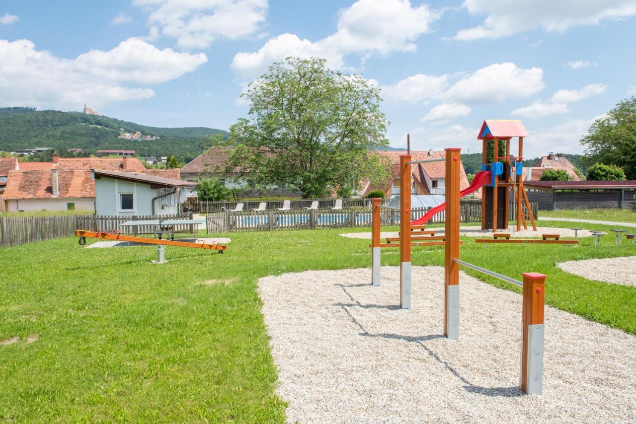 Pension Caecilia Poellau Buitenkant foto