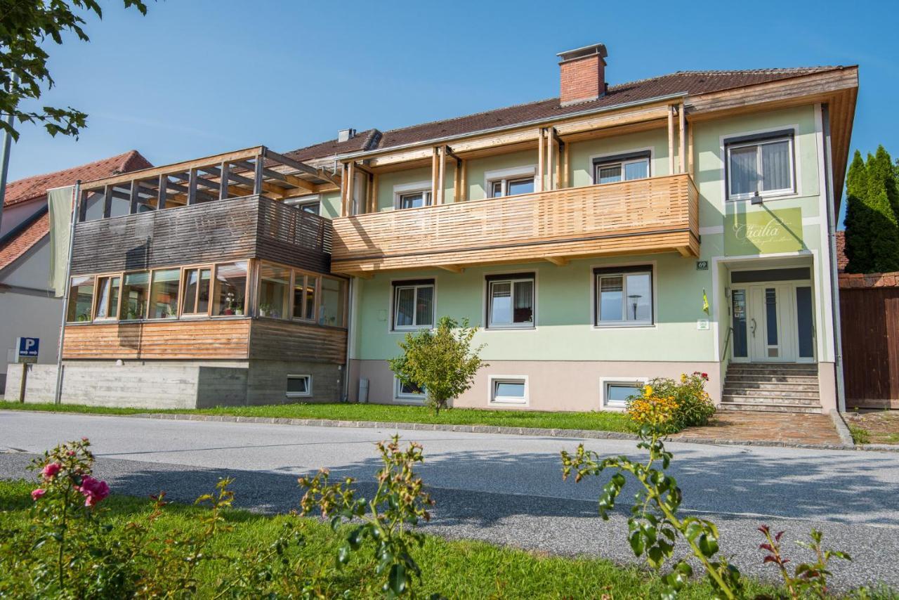 Pension Caecilia Poellau Buitenkant foto