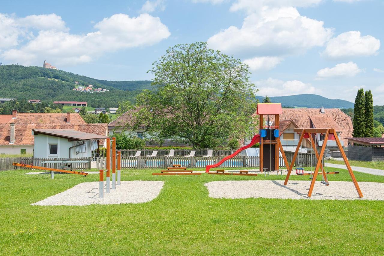 Pension Caecilia Poellau Buitenkant foto